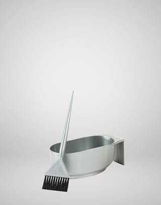 Recipiente gris plata para coloración ByRedken